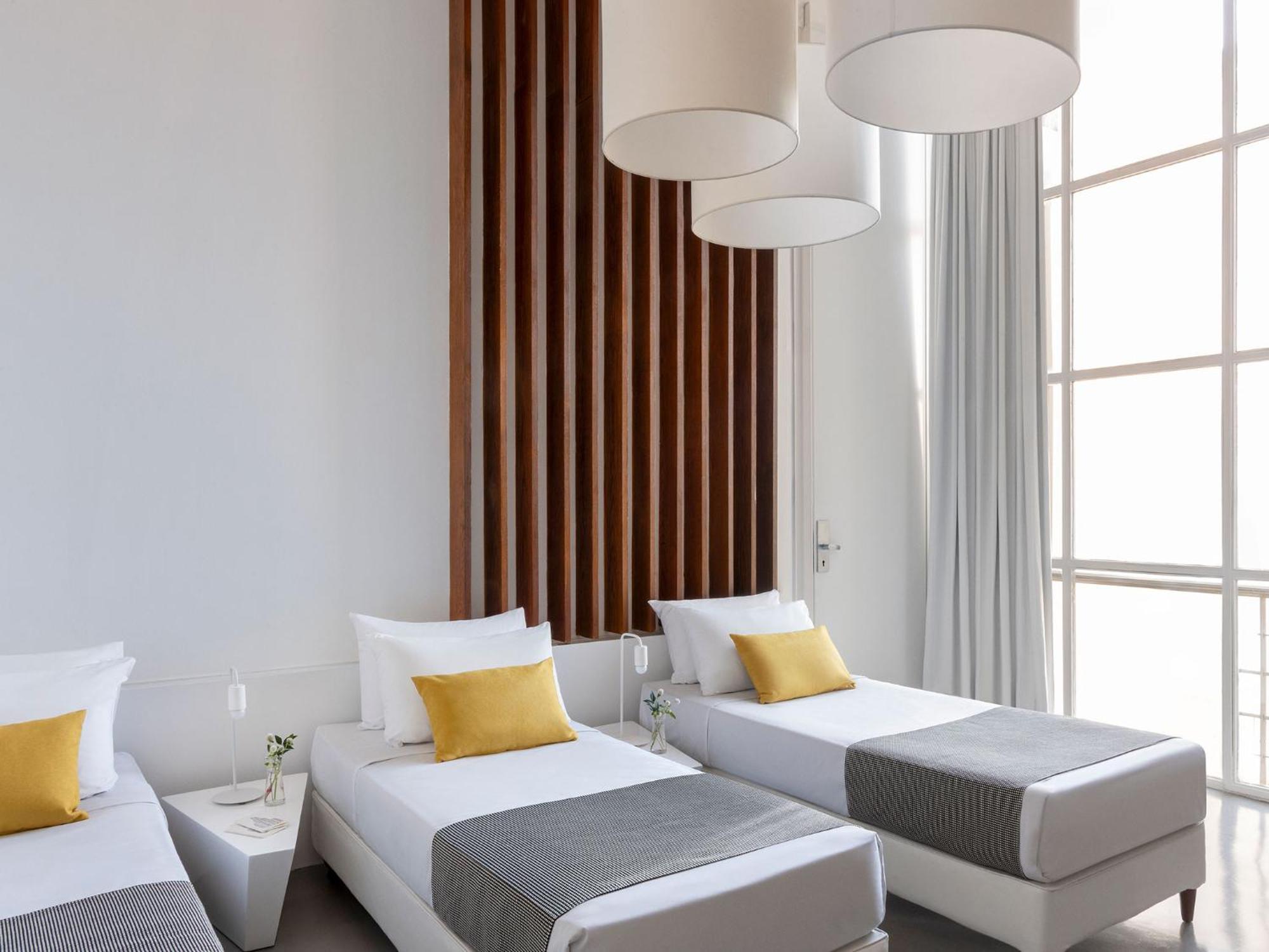 Htl 9 De Julio Bsas 4* Buenos Aires